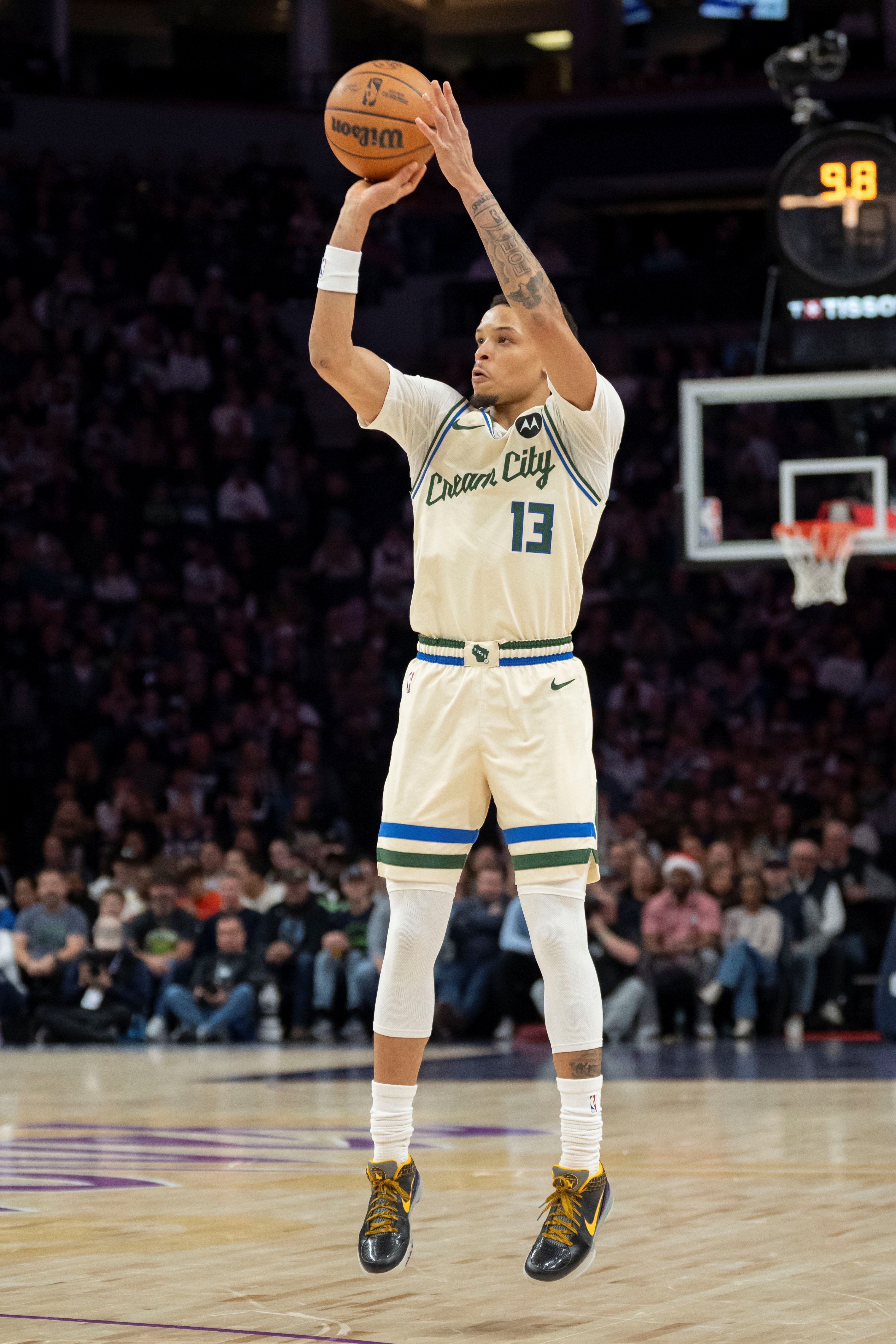 手感不佳！罗林斯14投5中&amp;三分5中1得11分7板3助1帽 正负值-23